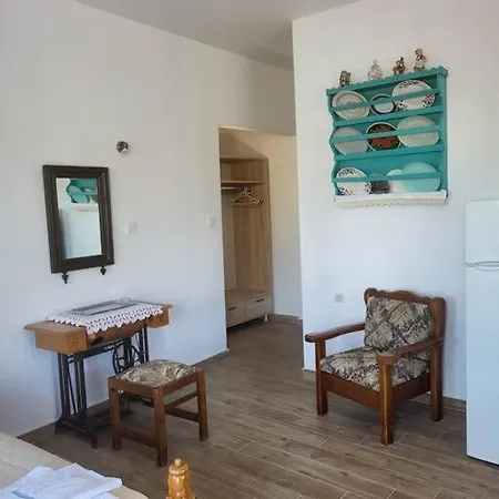 Greek Memories Studio By Evagstays-3