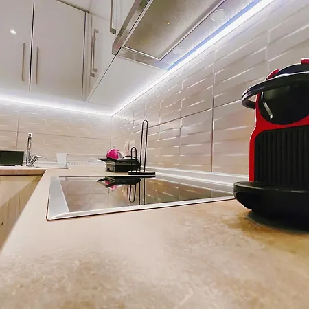 Costamare Boutiqueapart-Where Luxury Meets Comfort-3