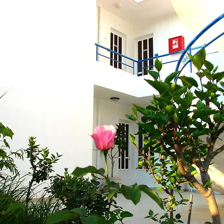 Flame Lily Studios & Apartments-3