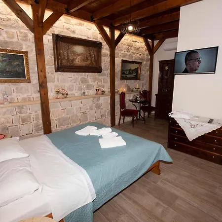 Arionos Rooms - Old Town-2
