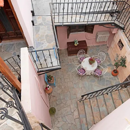 Arionos Rooms - Old Town-3