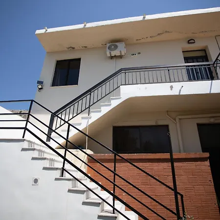 Star Sianna Village Rooms To Let-2