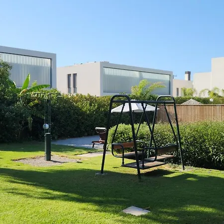 Endless Summer Pool Flat-2
