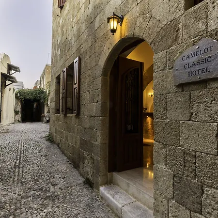 Camelot Traditional & Classic Hotel-3