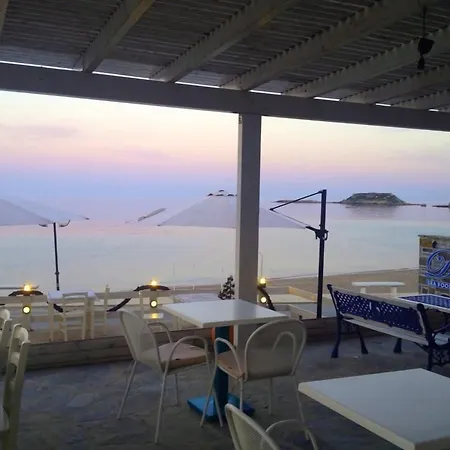 Delfini Beach Hotel & Suites-2
