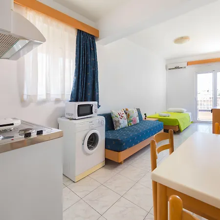 Yiannis Apartments-2