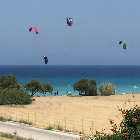 Nikos Ikies-3