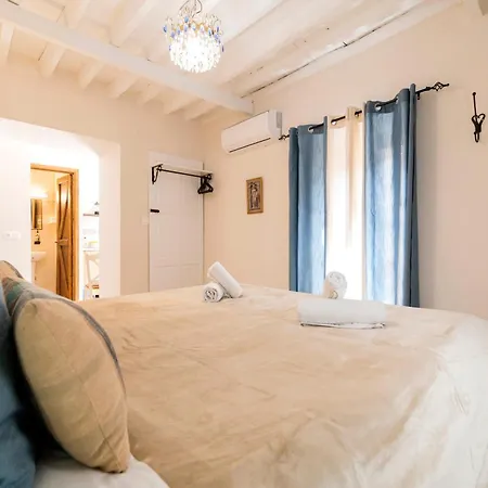 Kristina'S Apartments-2
