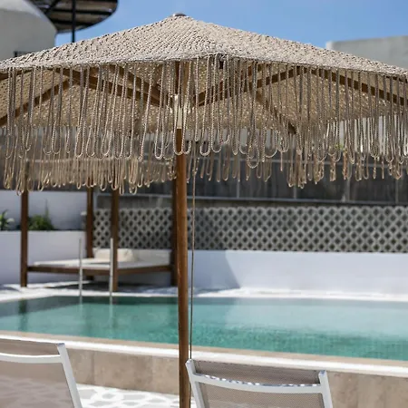 Alexander Studios & Suites - Adults Only-2