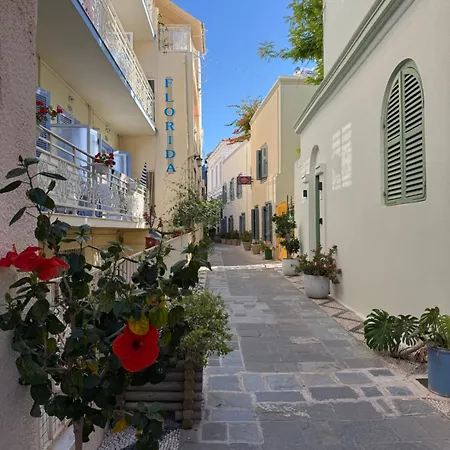Maison Masse - Historic Residence With Private Courtyard (Adults Only)-3