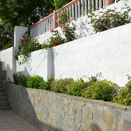 Karavos Hotel Apartments-3