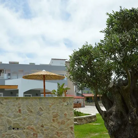 Kostas Studios-2