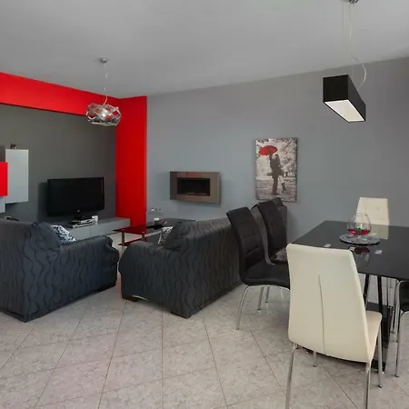 S&A Amazing Sea View Apartment-3