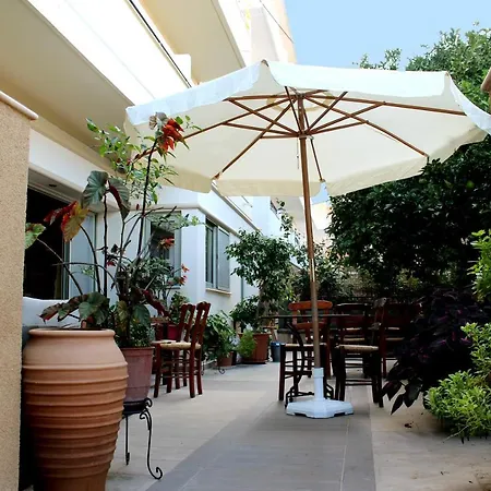 Philoxenia Hotel & Studios-3