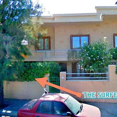 The Eclectic Yard Home -Famous For Its Design-3