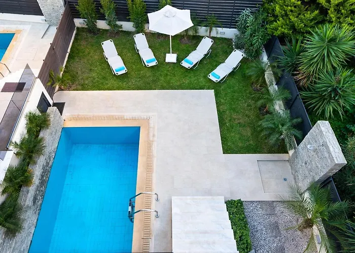 Pet friendly Ixia Breeze 1 Villa