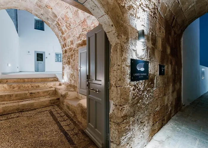 Lindos Calmare Suites
