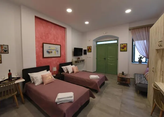 Lolos' House Rhodes City