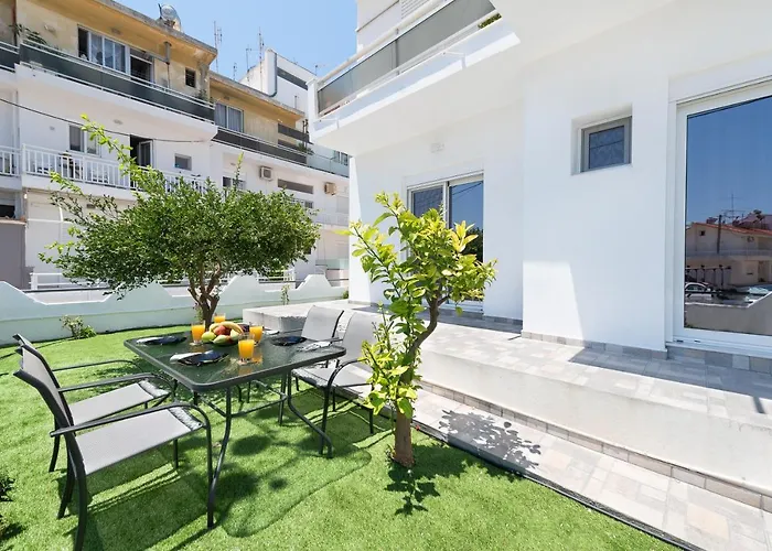 Modern Flat With Garden And Jacuzzi Apartment Ixia 