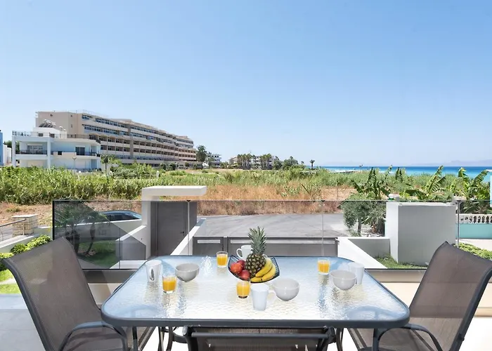 Pet friendly Ixia Breeze 3 Villa