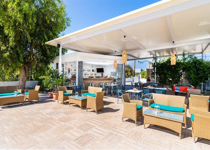 Hotels in Theológos