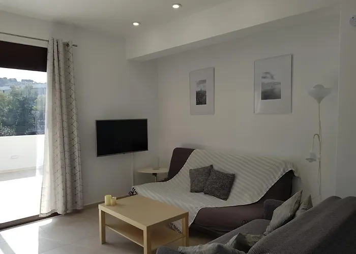 Sea Breeze Apartment Ixia 