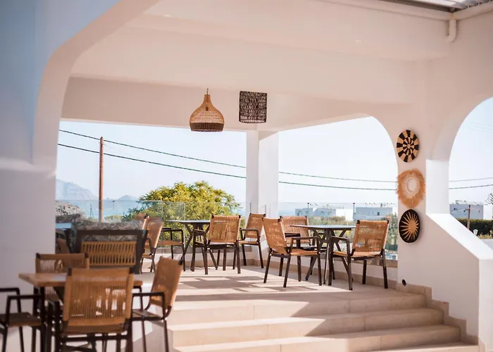 Lambis Studios & Apartments Líndos