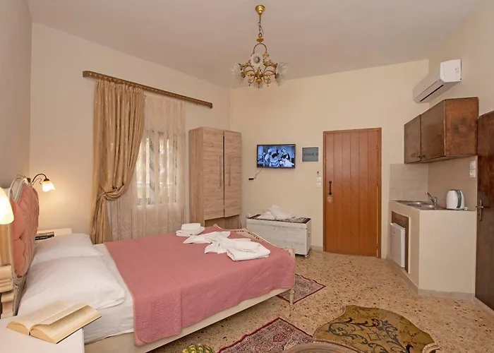 Pet friendly Arionos Rooms - Old Town Rhodes City