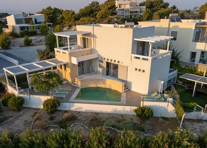 Kalithea-Hills Villa With Pool For 8 Up To 12 In Rhodes Town Asgourou with Pool