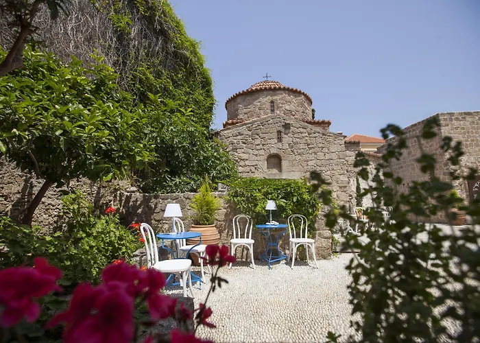 Saint Artemios Hotel And Oriental Suites Rhodes City