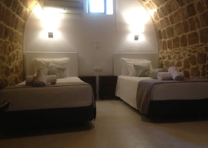 Auberge 32 Old Town Rhodes City
