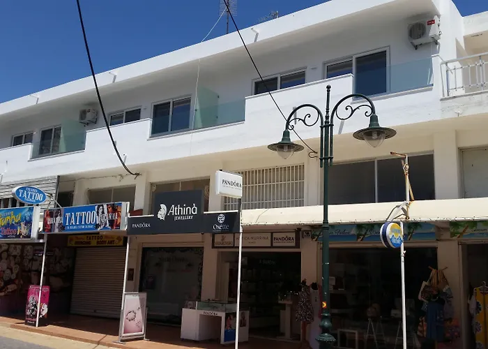 Huisdiervriedelijke Ria'S Deluxe Apartments Faliraki