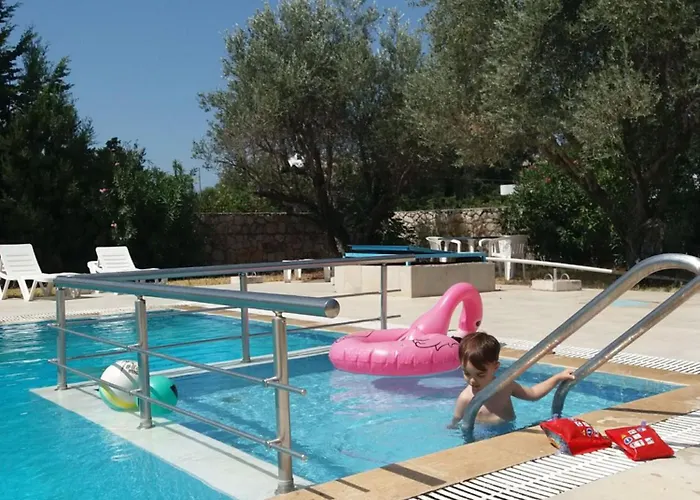 Pet friendly Colonial Family Apartment #3 Faliraki