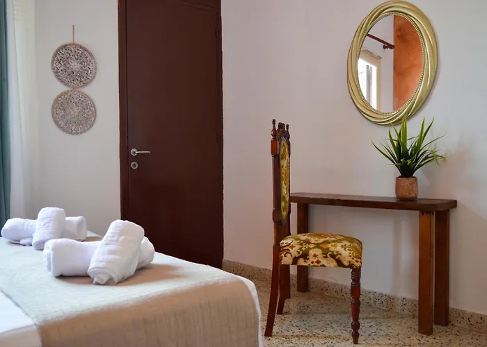 Mascot Traditional Guest House Rhodes City
