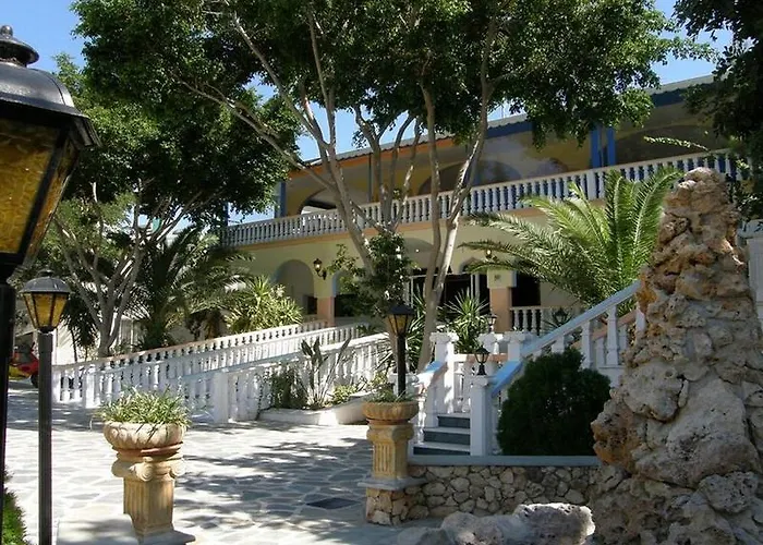 Pefkos Garden Hotel Πεύκος